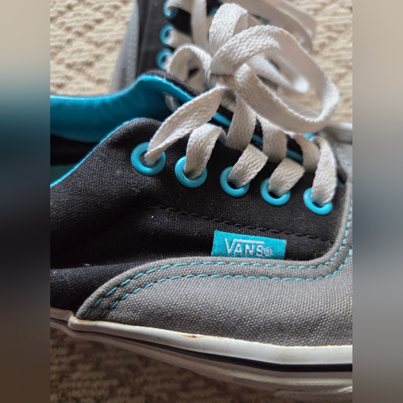 Unisex vans rare color combo. - Picture 3 of 9